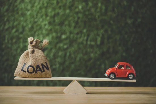 多面车抵贷异化为现金贷；利益链条环环加价，融资成本明显攀升；呼吁加强穿透监管，维护公平交易环境。