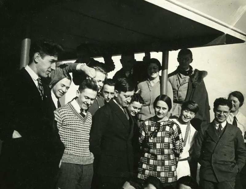  视觉重构与色彩逻辑：深度解析抽象艺术的内核价值 文化旅游