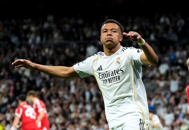  【欧冠数据解码】皇马翻盘概率16%背后的战术困局与结构性危机 体育新闻